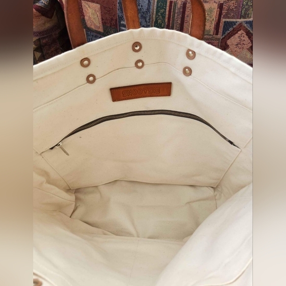 XL Snootsie Tote Bag - Picture 3 of 4